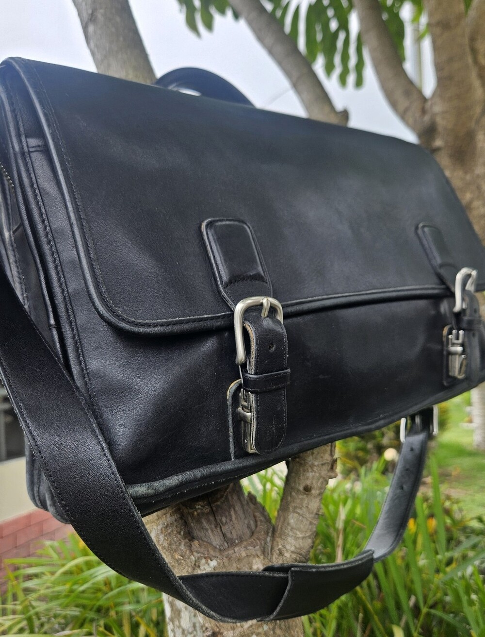 VINTAGE COACH BAG, COACH CROSSBODY BAG, COACH Thompson Silver Hardware COACH BAG - Picture 6 of 12